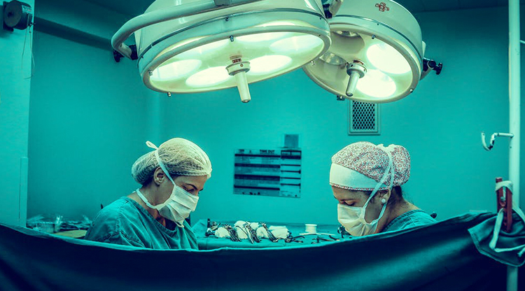 首例单侧肺移植手术成功